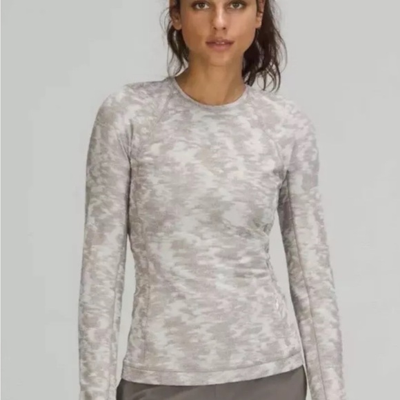 lululemon athletica Tops - Lululemon it’s Rulu run long sleeve shirt heritage camo jacquard vapor grey sz 4